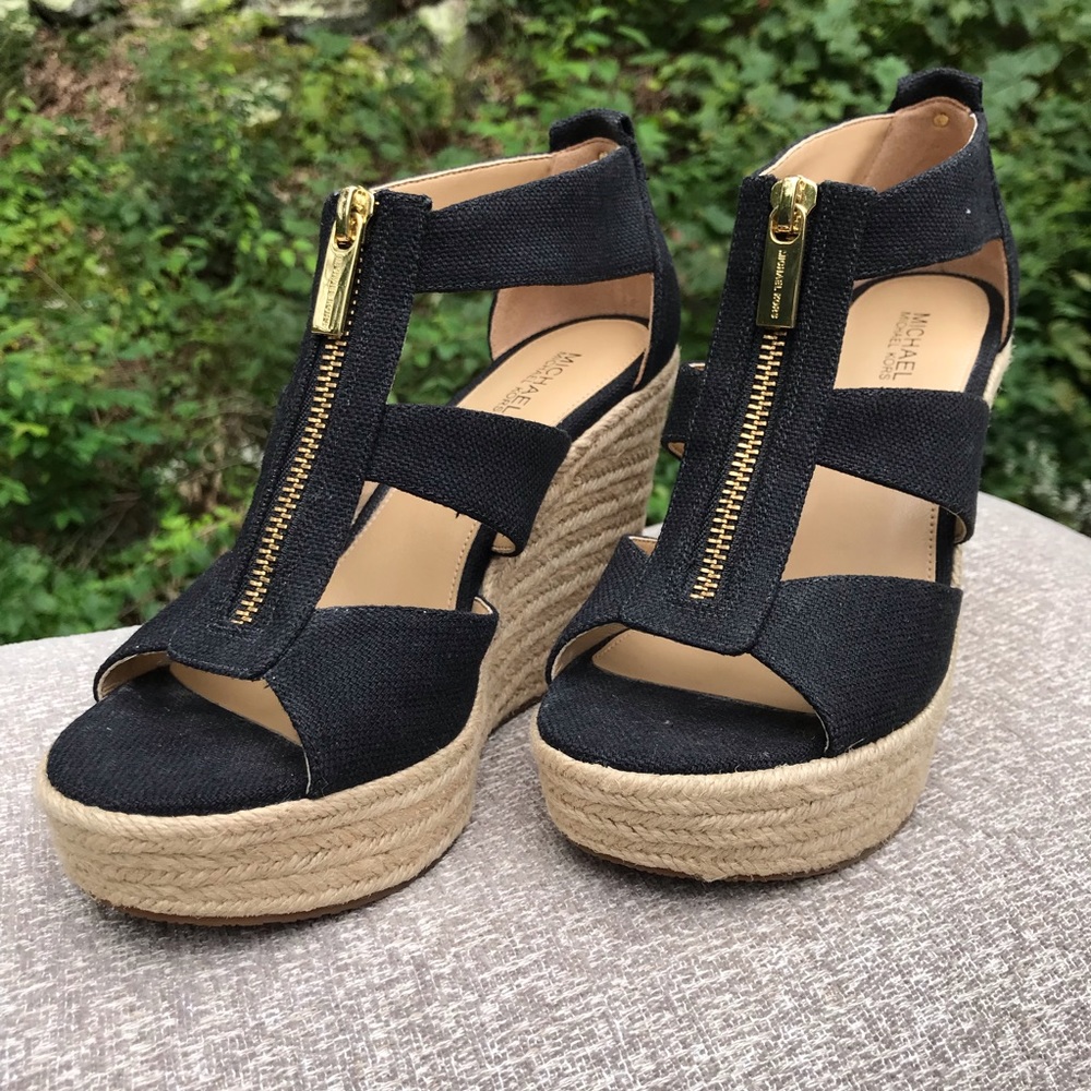 NWOT MICHAEL KORS WEDGES